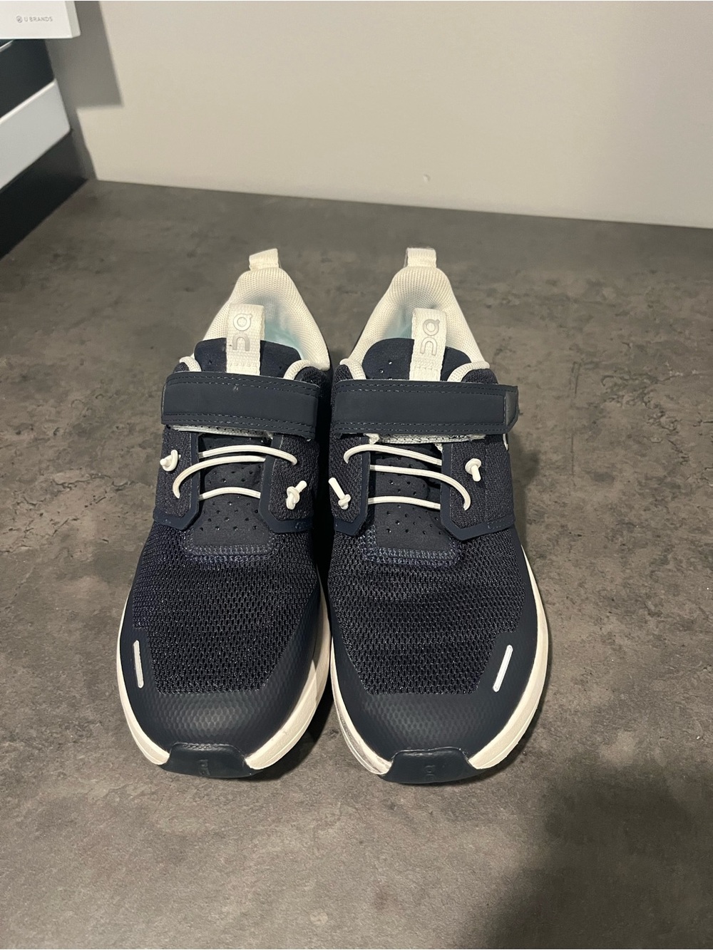 On Cloud Kids Cloud Play Running Sneakers — Midnight Navy / White Size K2